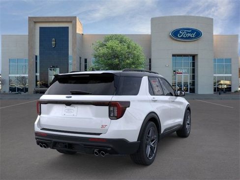 New 2026 Ford Explorer ST image 8