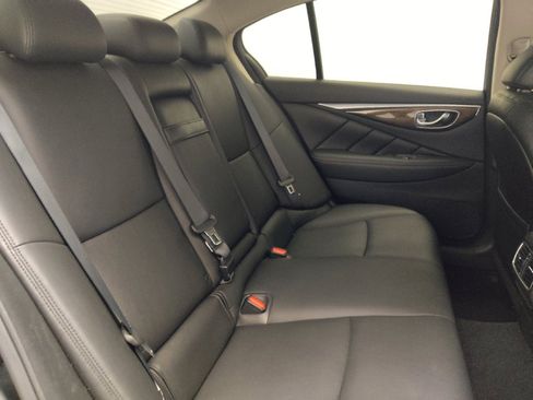 Used 2018 INFINITI Q50 Luxe w/ Essential Package (3.0T Luxe) AWD/4WD image 19
