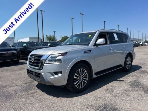 Used 2024 Nissan Armada SL AWD/4WD image 8