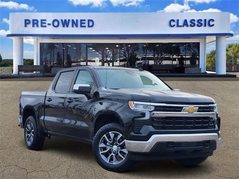 Used 2024 Chevrolet Silverado 1500 LT image 1