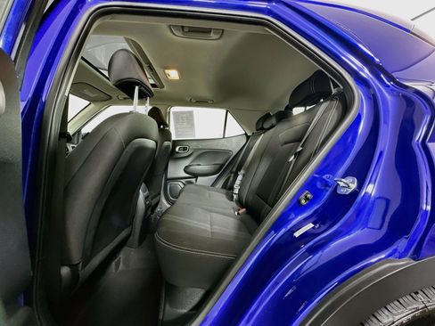 Used 2025 Hyundai Venue SEL FWD image 28