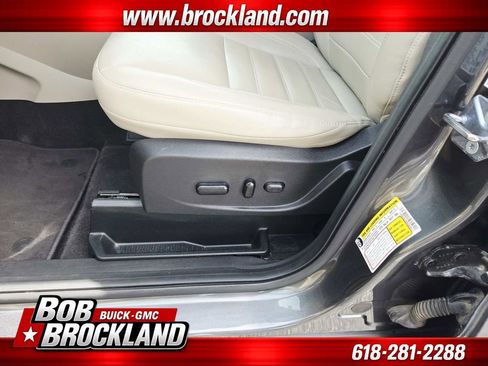 Used 2019 Ford Escape Titanium FWD image 40