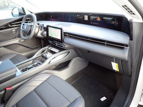 New 2026 Lincoln Nautilus Premier w/ Equipment Group 102A image 19