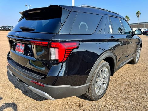 New 2026 Ford Explorer Platinum RWD image 6