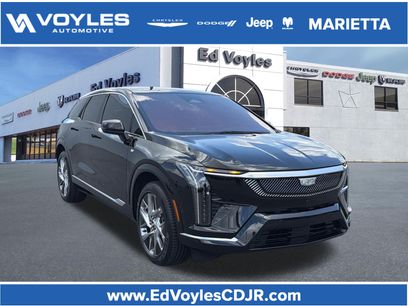 Used 2025 Cadillac Optiq Luxury 2
