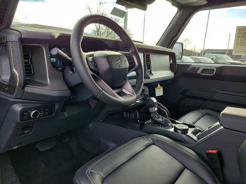 New 2025 Ford Bronco Badlands image 20