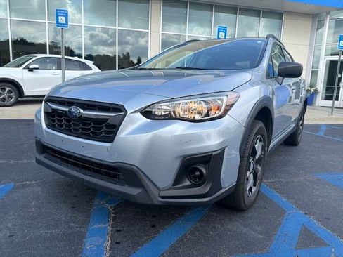 Used 2020 Subaru Crosstrek 2.0i AWD/4WD image 2