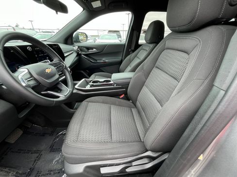 Used 2025 Chevrolet Equinox LT FWD image 27