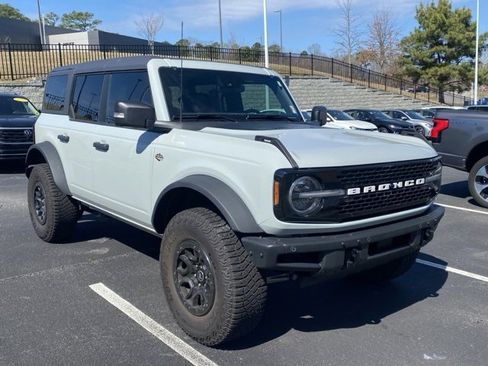 Used 2024 Ford Bronco Wildtrak image 1