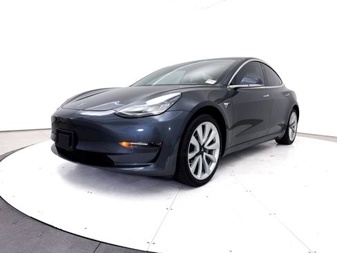 Used 2018 Tesla Model 3 Long Range RWD image 13