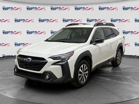 Used 2023 Subaru Outback Premium AWD/4WD image 1