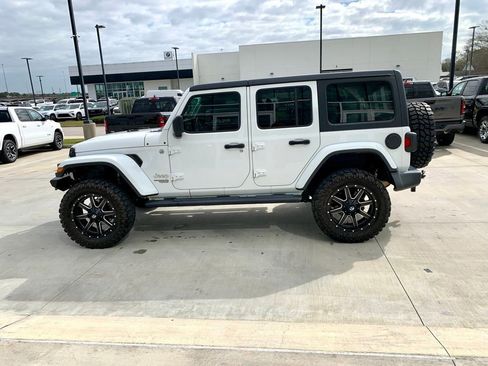Used 2019 Jeep Wrangler Unlimited Sport S image 8