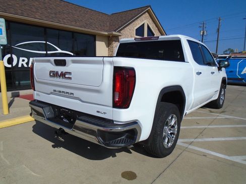 Used 2025 GMC Sierra 1500 SLT image 8