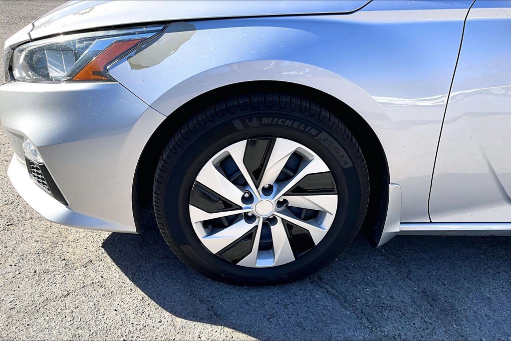 Used 2019 Nissan Altima 2.5 S FWD image 7