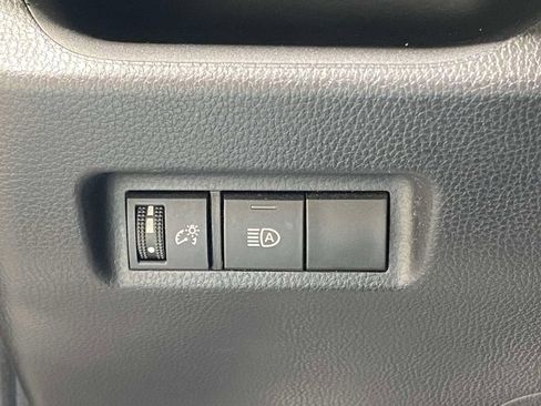 Used 2023 Toyota RAV4 XLE FWD image 19