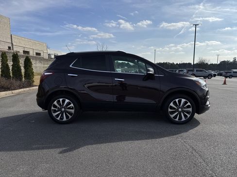 Used 2018 Buick Encore Essence image 11