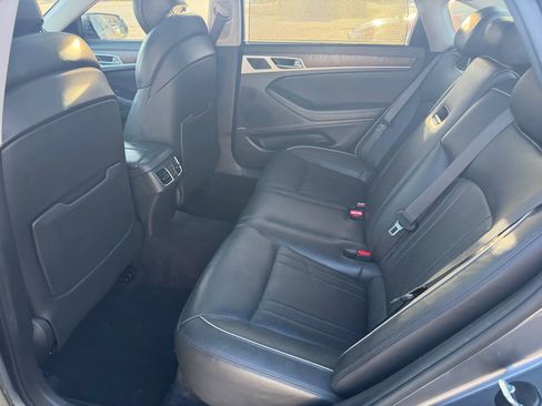 Used 2015 Hyundai Genesis 3.8 w/ Option Group 04 image 21