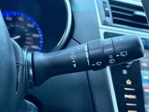 Used 2018 Subaru Outback 2.5i Premium AWD/4WD image 26