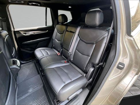 Used 2023 Cadillac XT6 Luxury FWD image 27