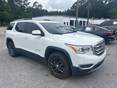 Used 2019 GMC Acadia SLT FWD image 3