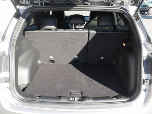 Used 2024 Jeep Compass Latitude w/ Sun and Sound Group image 9