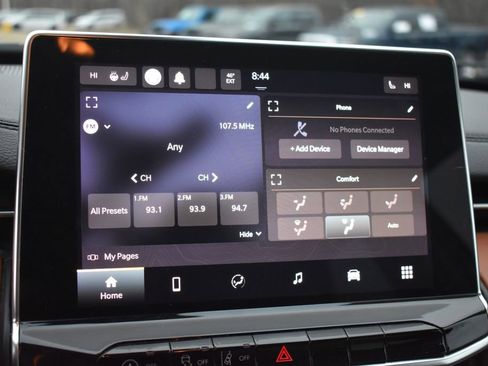 Used 2022 Jeep Compass Limited image 28