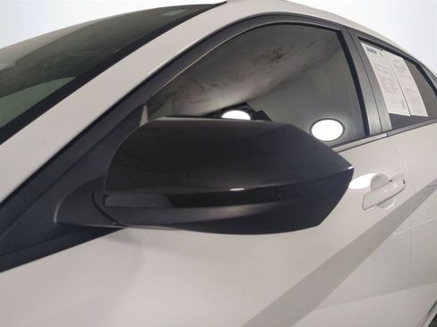 Used 2025 Hyundai Elantra Sport FWD image 12