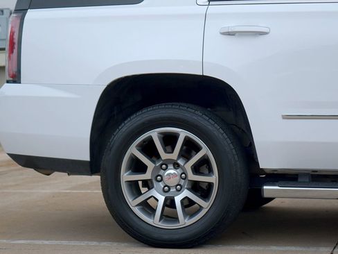 Used 2016 GMC Yukon Denali w/ Open Road Package AWD/4WD image 28