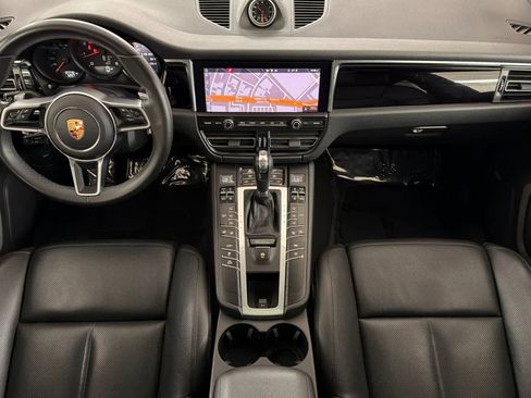 Used 2021 Porsche Macan w/ Premium Package Plus AWD/4WD image 3