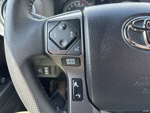 Used 2021 Toyota Tacoma TRD Off-Road w/ Technology Package AWD/4WD image 21