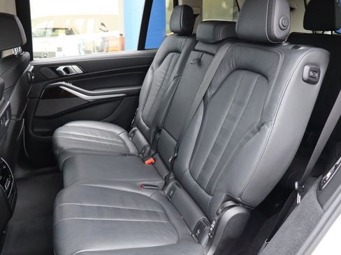 Used 2020 BMW X7 xDrive40i w/ Premium Package AWD/4WD image 13
