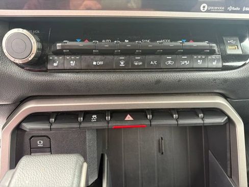 Used 2023 Toyota Tundra Limited AWD/4WD image 26