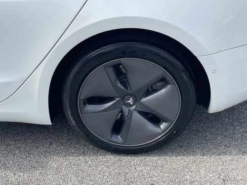 Used 2019 Tesla Model 3 Long Range image 9