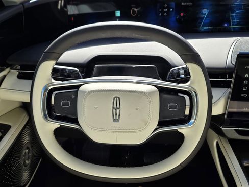 New 2026 Lincoln Nautilus Black Label AWD/4WD image 23