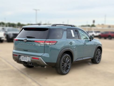 New 2026 Nissan Pathfinder SL FWD image 5