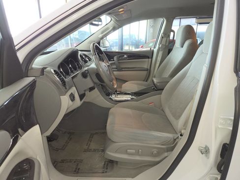 Used 2017 Buick Enclave Convenience FWD image 14