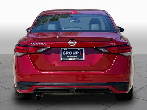 Used 2025 Nissan Sentra SR w/ SR Premium Package FWD image 5