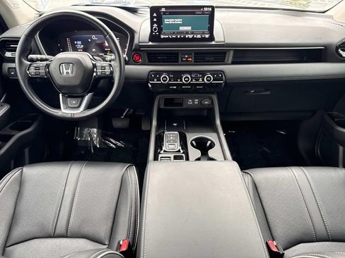 Certified 2025 Honda Pilot Elite image 18