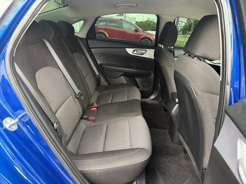 Used 2024 Kia Forte LXS w/ LXS Technology Package FWD image 13