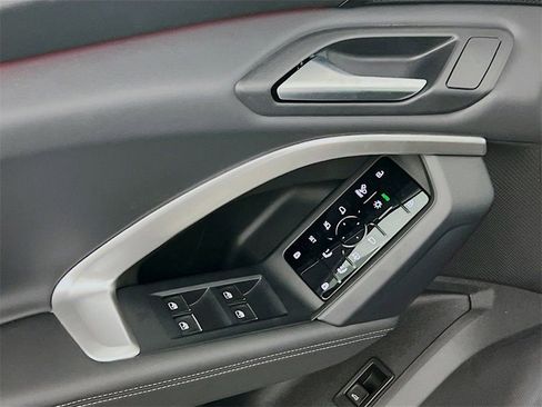 New 2025 Audi Q5 2.0T Premium Plus image 18