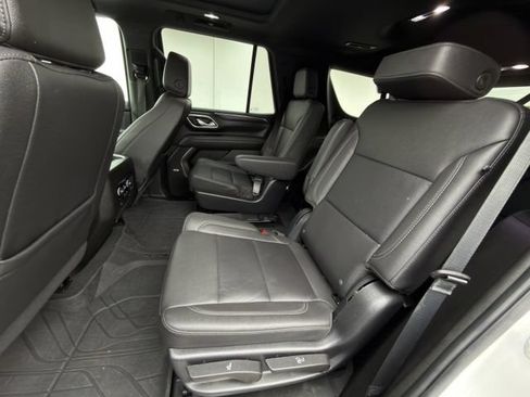 Used 2023 Chevrolet Tahoe Z71 w/ Luxury Package AWD/4WD image 32