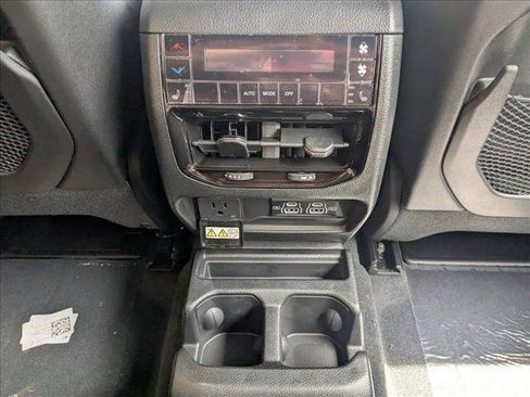 New 2025 Jeep Grand Cherokee L Limited w/ Black Appearance Package image 17