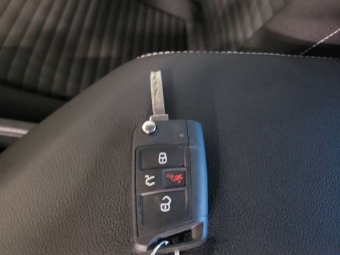 Used 2023 Volkswagen Jetta S image 32