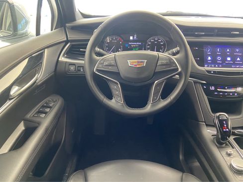 Used 2025 Cadillac XT5 Premium Luxury image 22