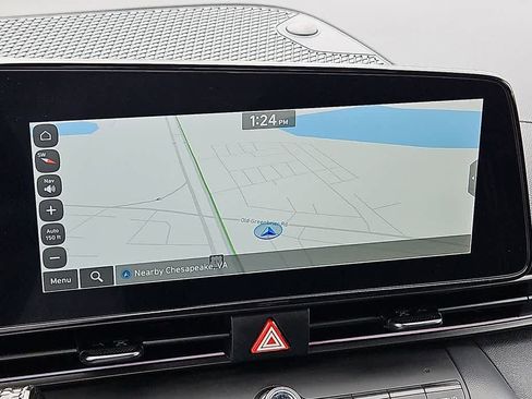 Certified 2025 Hyundai Elantra SEL FWD image 15