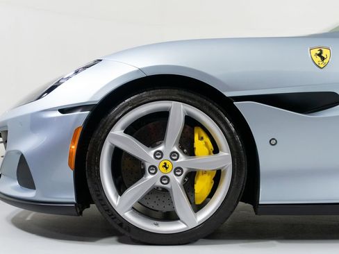 Used 2022 Ferrari Portofino M RWD image 12