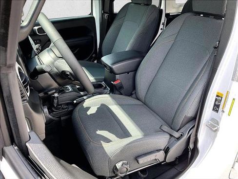 Used 2026 Jeep Wrangler Willys image 24