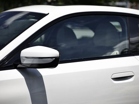 Used 2025 BMW 230i Coupe image 10