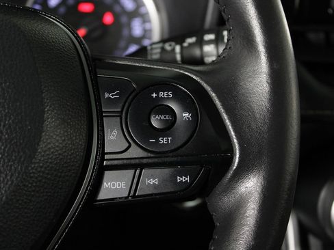 Used 2021 Toyota RAV4 XLE Premium image 26