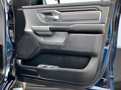 Used 2020 RAM 1500 Big Horn AWD/4WD image 25